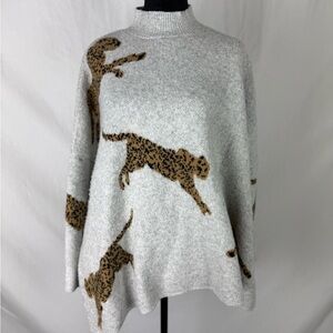 Boutique Cheetah Print Mock Neck Sweater – Gray | M/L